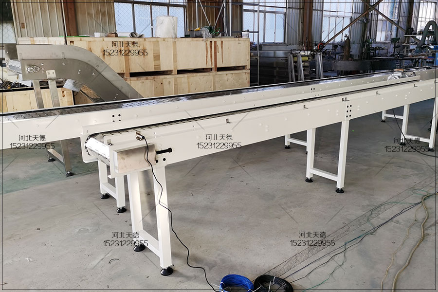 板鏈輸送機(jī)